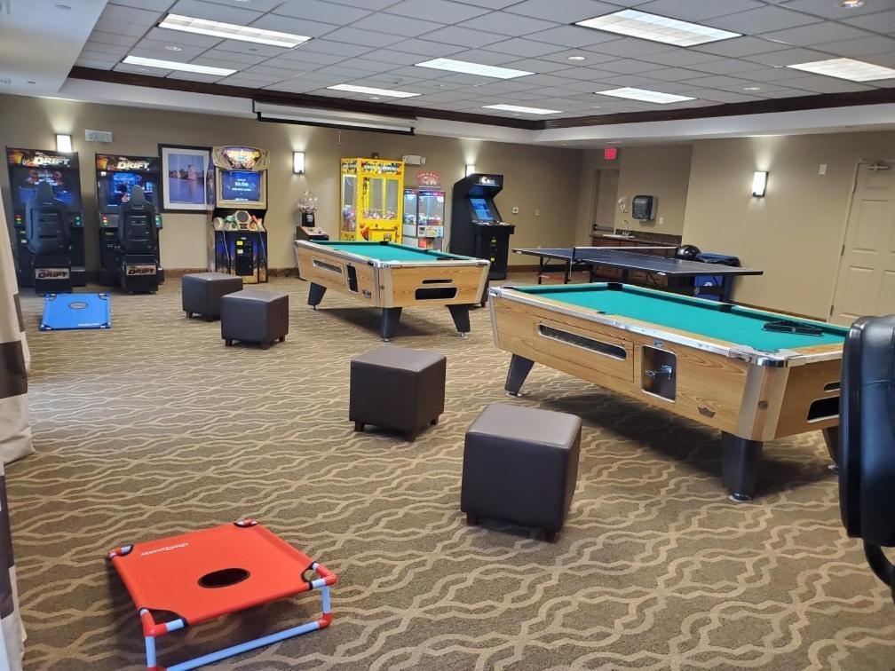 Comfort Suites Oshkosh Luaran gambar