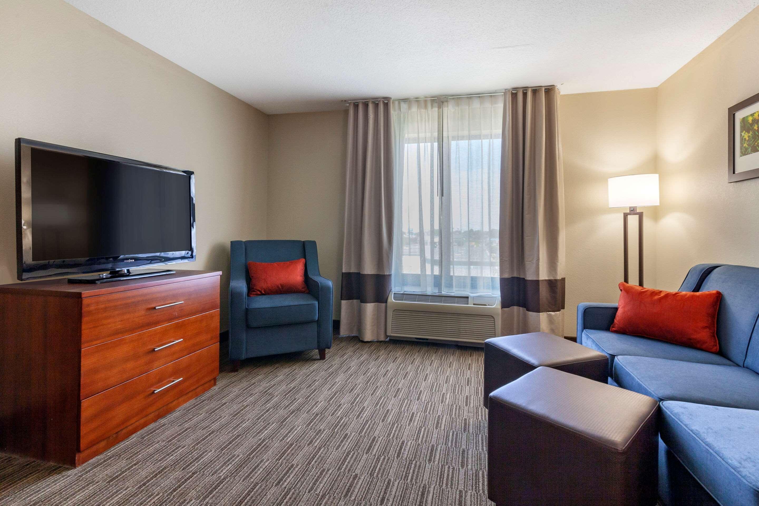 Comfort Suites Oshkosh Luaran gambar