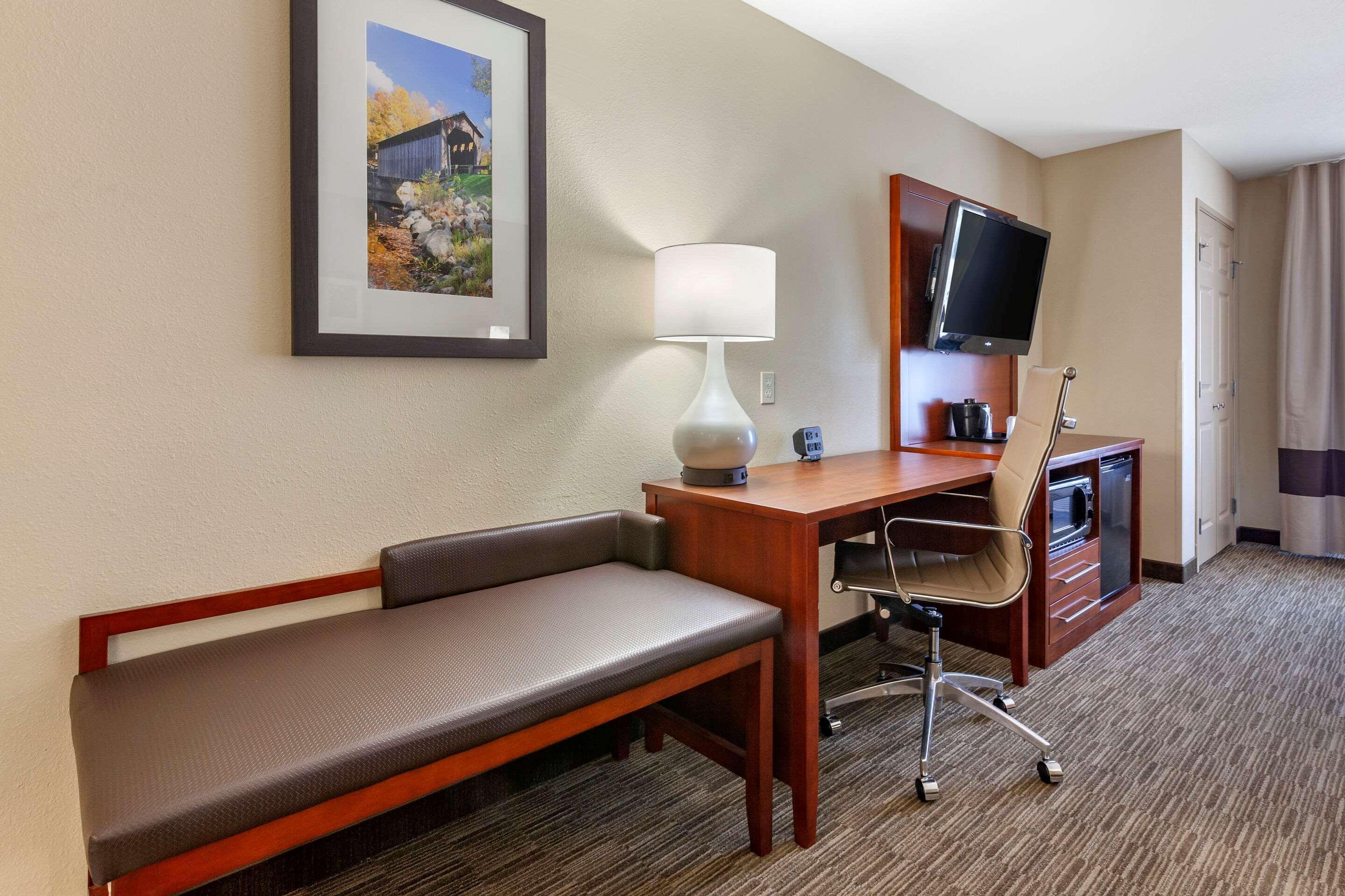 Comfort Suites Oshkosh Luaran gambar
