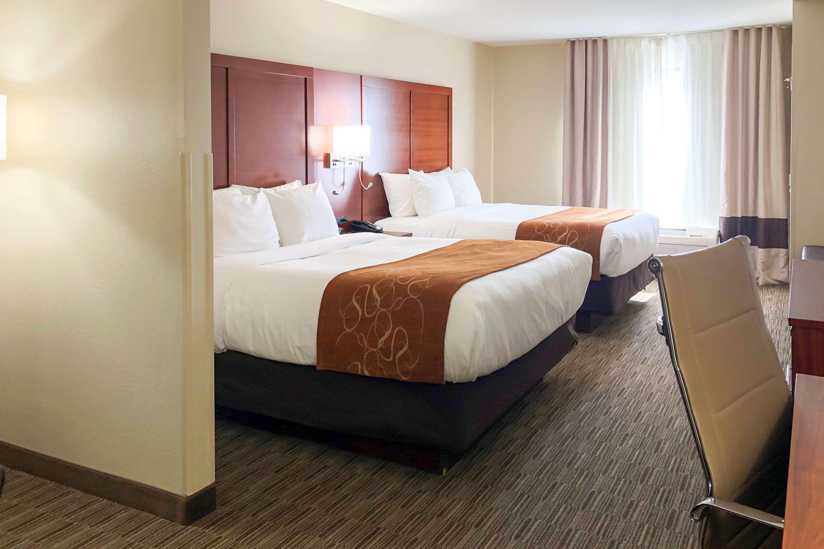 Comfort Suites Oshkosh Luaran gambar