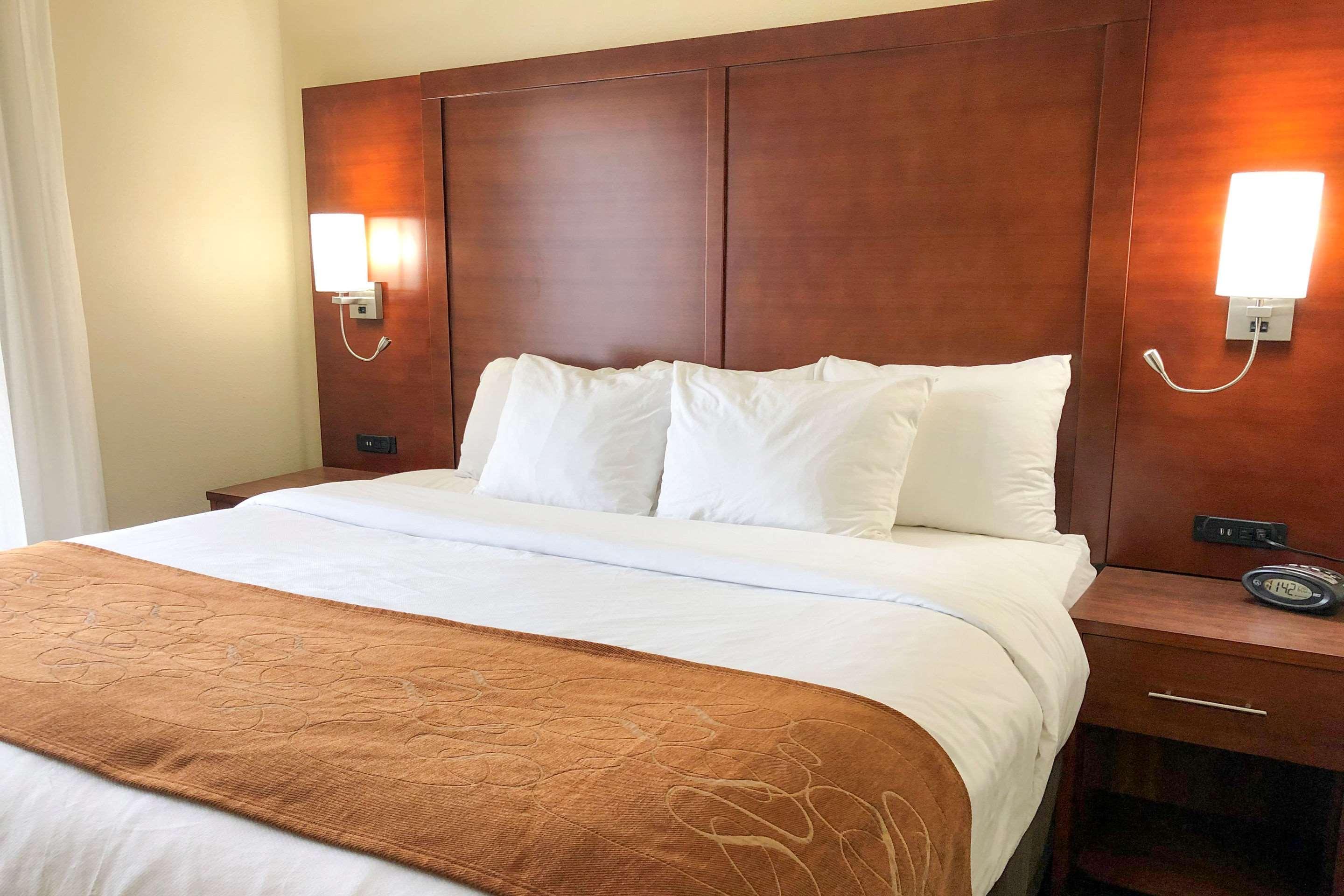 Comfort Suites Oshkosh Luaran gambar